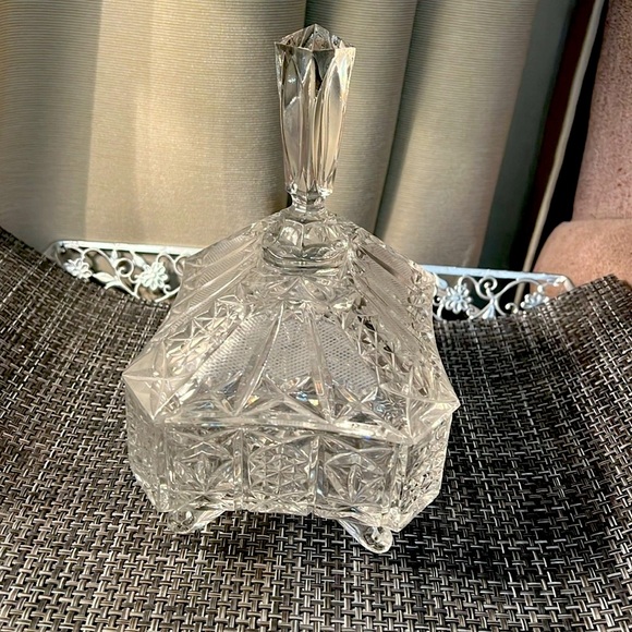 Elegant Vintage Crystal Glass Candy Dish Rare Find - Picture 6 of 8